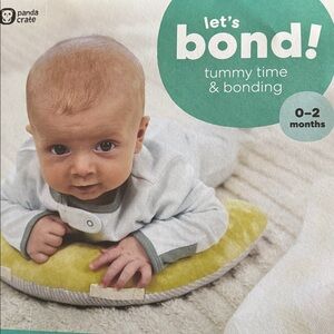 KiwiCo Colorful Tummy Time Set with Mirror and Cards